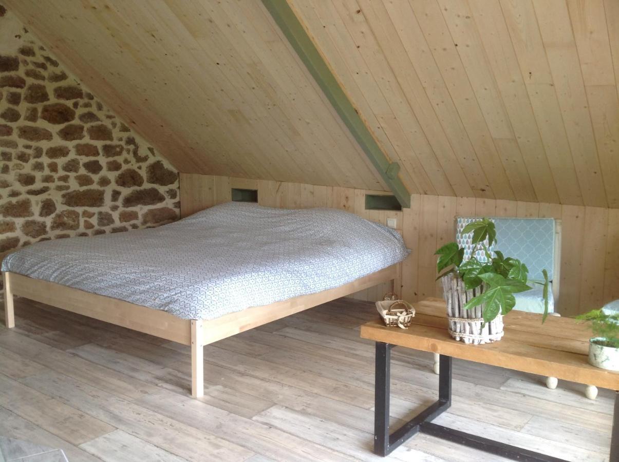 Les Rocailles Hotell La Foret-Auvray Exteriör bild