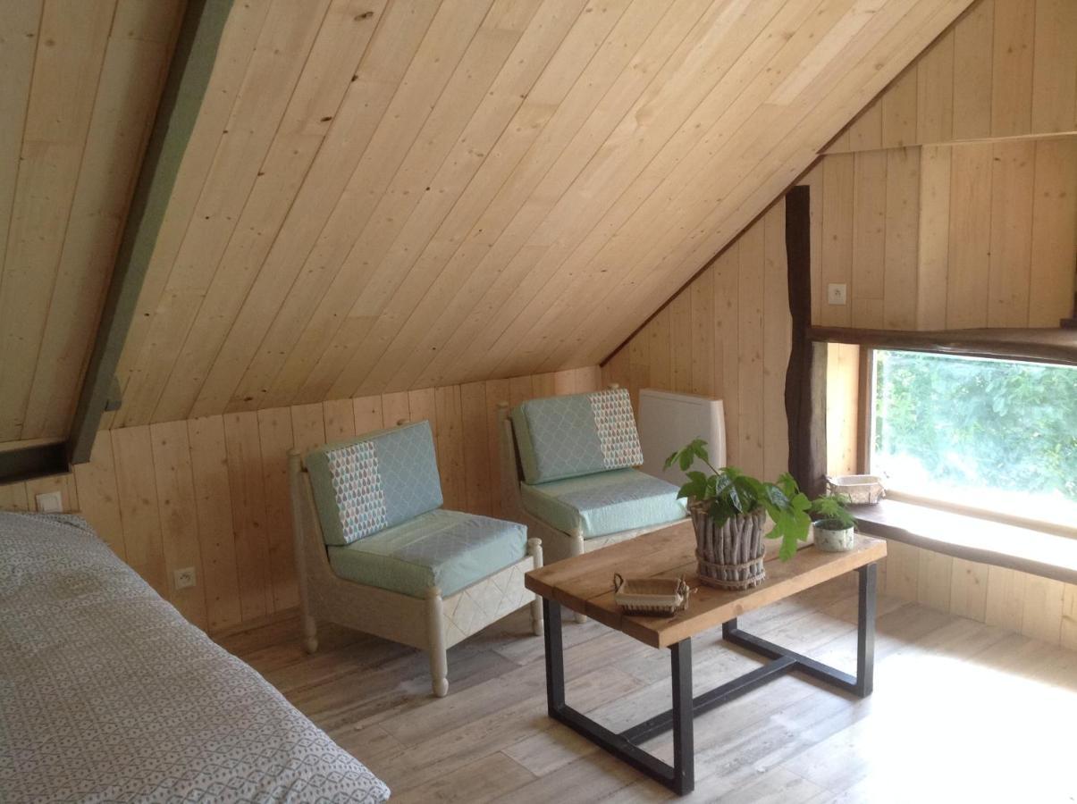 Les Rocailles Hotell La Foret-Auvray Exteriör bild