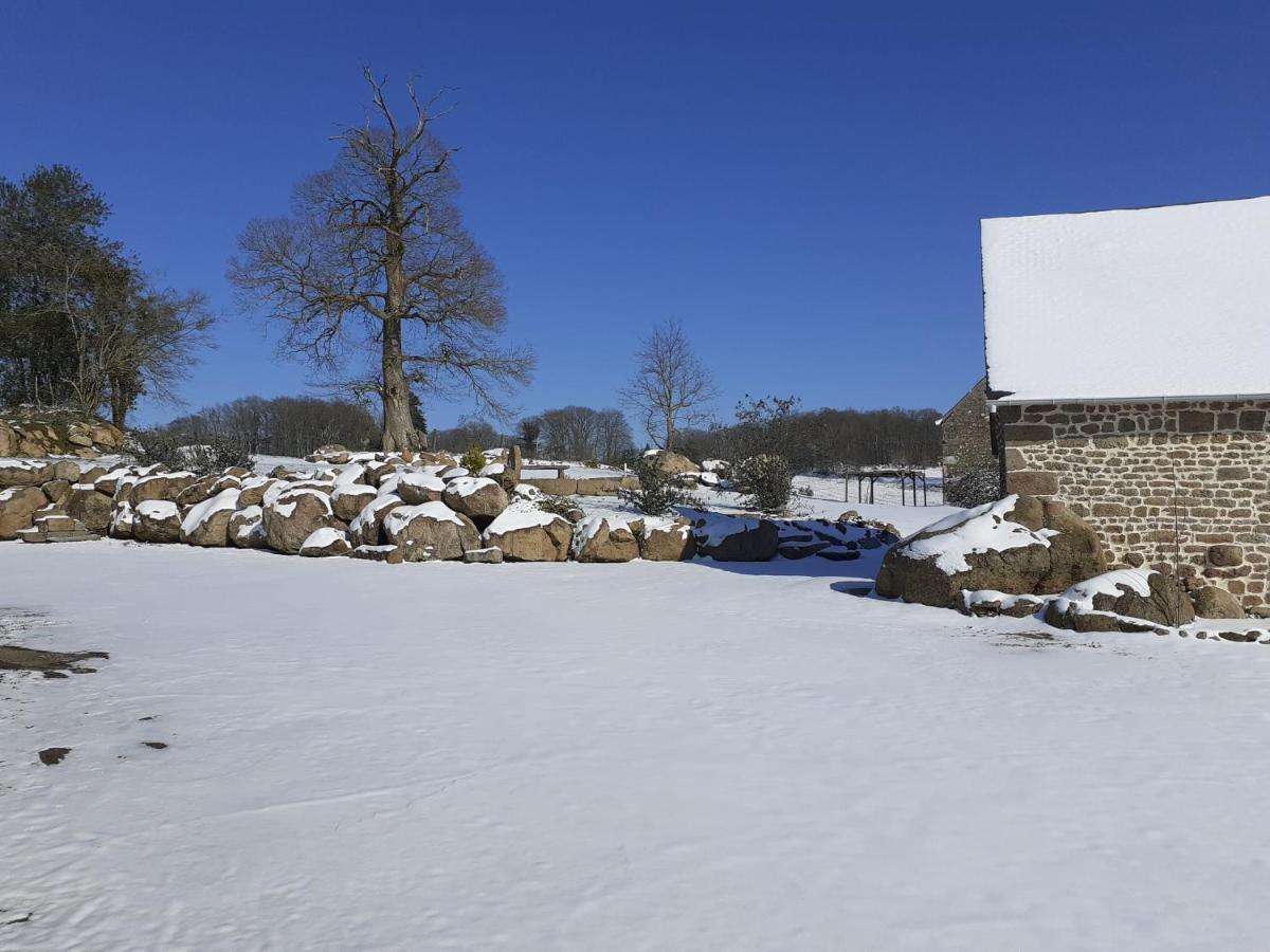 Les Rocailles Hotell La Foret-Auvray Exteriör bild